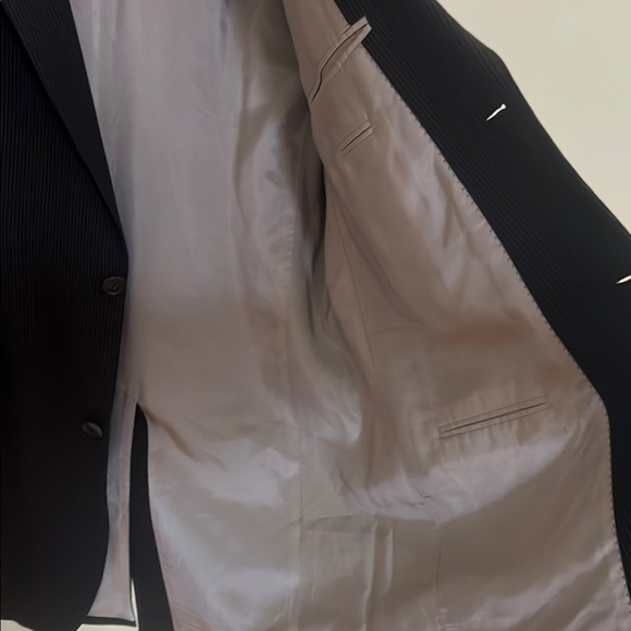 Hugo Boss Classic Black Pinstripe Men's Wool Blazer est 46L - Picture 6 of 12